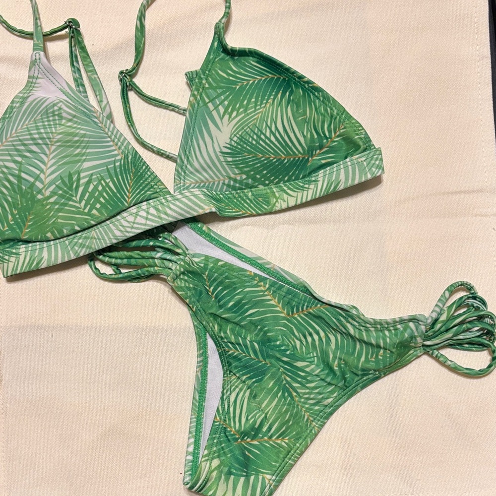 Leafy Green Bikini Set
